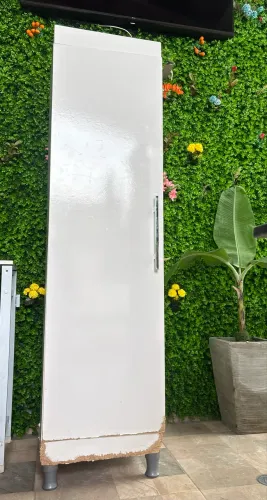 Armário vertical
