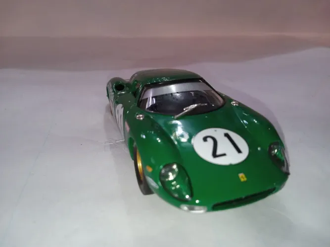 Miniatura Ferrari 250 LM