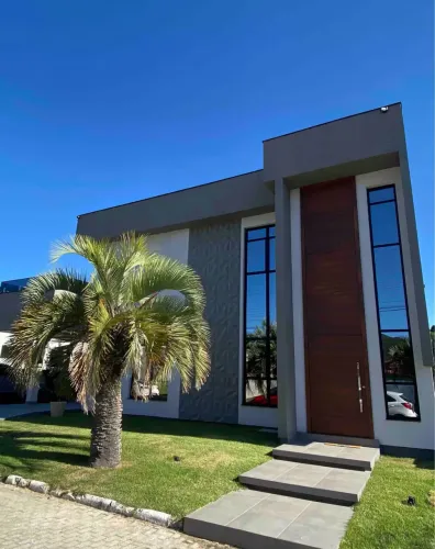 Casa alto padrão em condomínio fechado Cachoeira do bom Jesus - Florianópolis