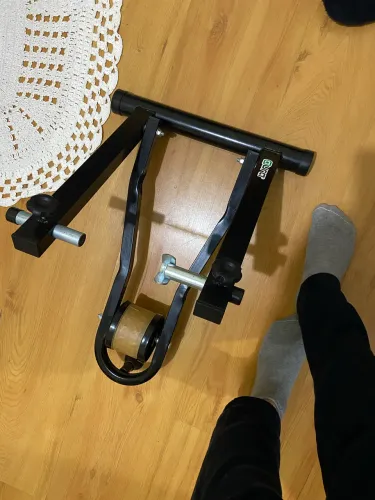 Rolo de treino universal para bicicleta