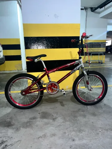Bicicleta DNZ aro 20 usada