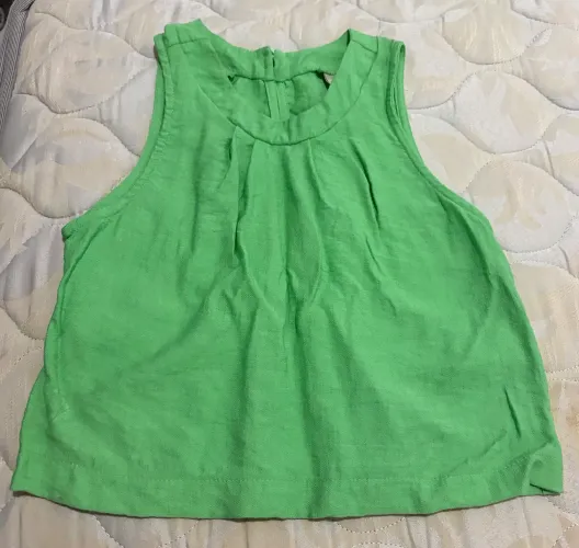 Blusa verde - Tamanho 10 anos