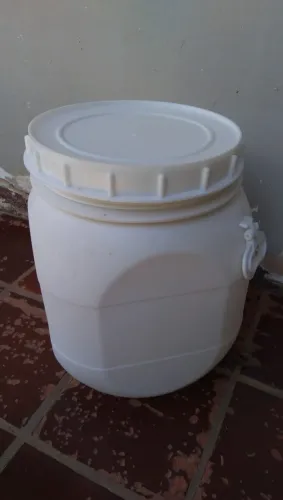 Bombona de Azeitonas -Nova -40 Kg,Tambor vazio,tampa em rosca
