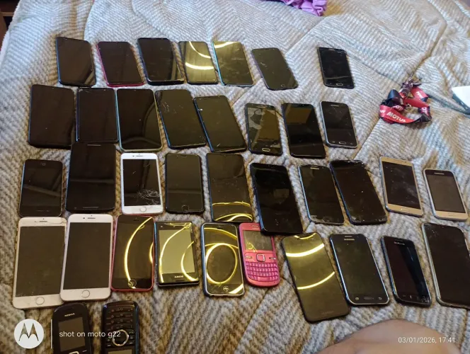 Celular só para peça