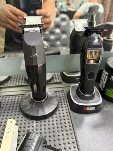 Máquina de acabamento