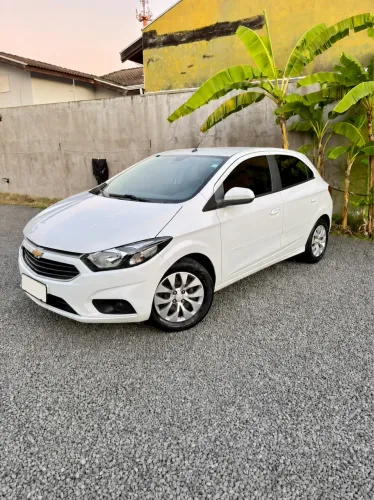 Chevrolet Onix Hatch LT 1.4 8V Flex Aut. 4P 2017