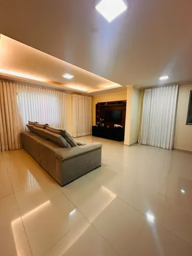 Casa Luxuosa, Contagem, Aceita Troca.