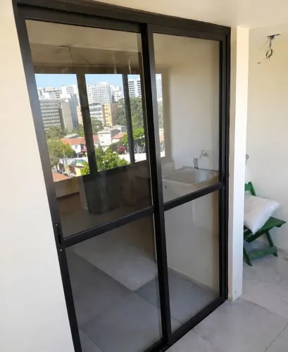 Porta de vidro de correr alumínio PRETO 2.10X1.20 COM CHAVE - PROMOÇÃO 