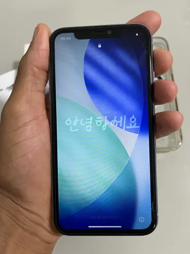iPhone 11