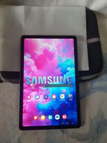 Tablet Samsung Tab grandão + cabo