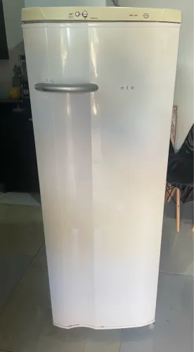 Geladeira Eletrolux (entrego)
