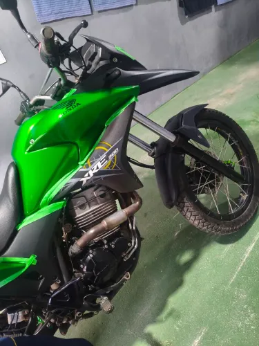 XRE 2012 IPVA 2026 pago moto muito nova só venda