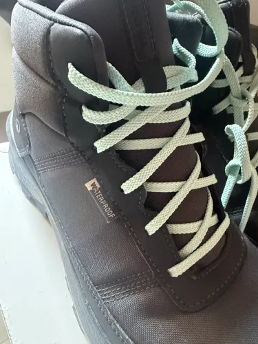 Tênis/bota para trekking