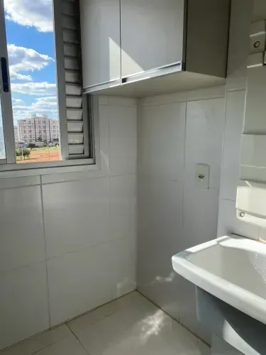 Alugo apartamento QR 203 conjunto 04 Samambaia Norte