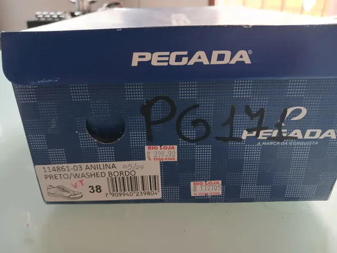 Sapatenis pagada confortável aos seus pés.