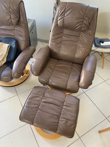 Poltrona massageadora reclinável Rivatti Papai marrom