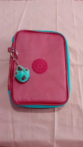 ESTOJO DA MARCA KIPLING COM MACACO