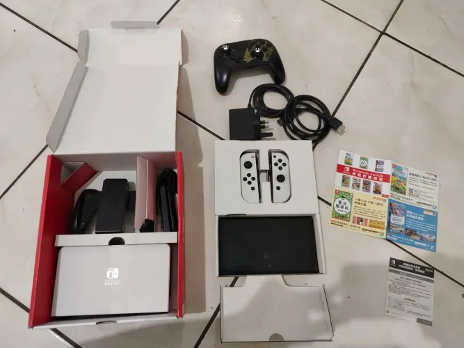 Nintendo switch O LED desbloqueado com pro controler