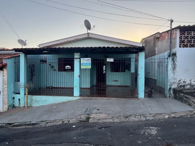 Vende- Se este imóvel