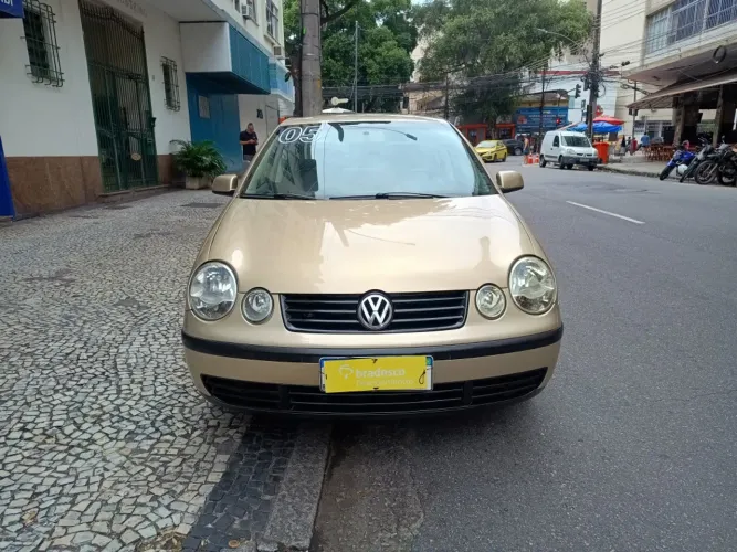 Volkswagen Polo Sportline 1.6 MI Total Flex 8V 5P 2005