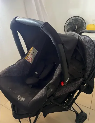 Carrinho de bebê + bebê conforto cosco