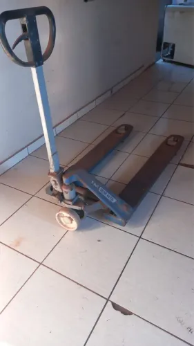 Vendo paleteira 
