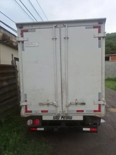 Baú kia ou HR , bom estado. 