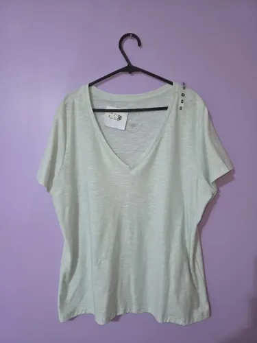 T-shirt branca básica
