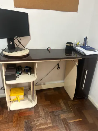 Escrivaninha - Excelente Estado - Ideal para Home Office ou Estudos