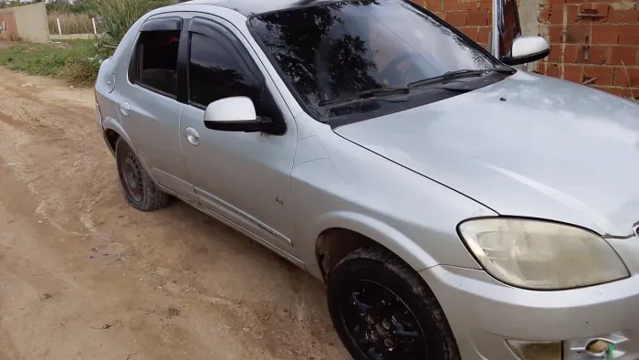 Chevrolet Prisma Sed. Joy/ LS 1.0 8V Flexpower 4P 2012
