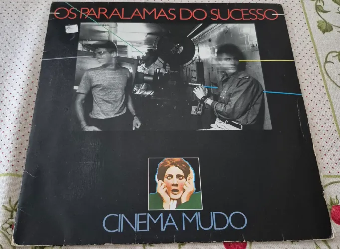 Os paralamas do sucesso Cinema Mudo