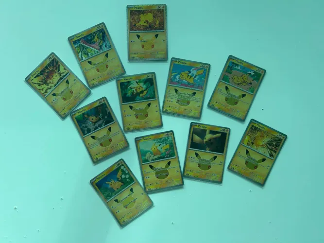 Cards TCG Coleção Pikachu 30 anos Celebrações (11 itens)