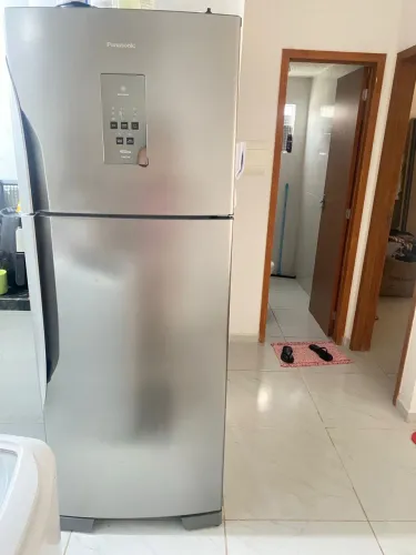 Geladeira Panasonic (com problema de desgelo)