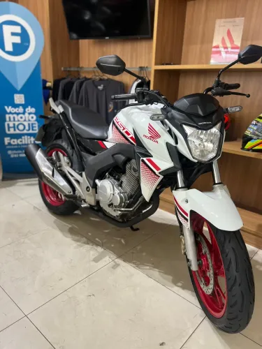 Honda CB 250F Twister 250 cc 