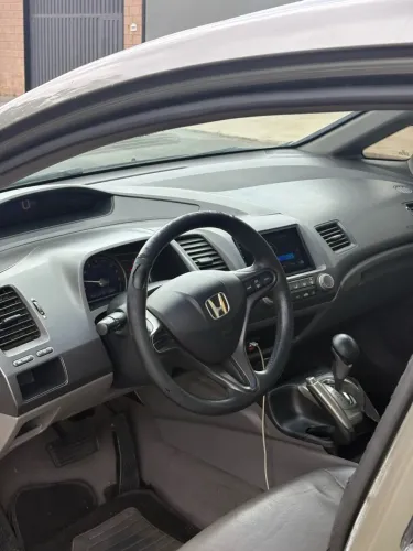Honda Civic Sedan LXS 1.8/1.8 Flex 16V Aut. 4P 2009