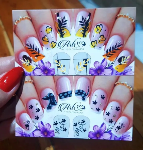 Adesivos artesanais de unhas. Venha conferir. 