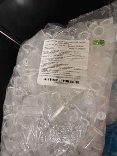 7 KITS DE ADAPTADOR DE AGULHA PARA COLETA DE SANGUE PADRÃO (250 UNIDADES CADA)