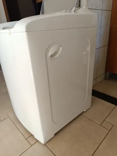 Máquina de Lavar Electrolux 15 kg - Excelente Estado