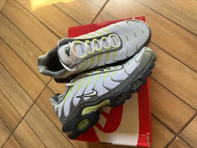 Vendo tênis da Nike original, novo nunca usado