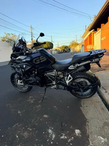 BMW GS R1250 PREMIUM TRIPLE BLACK