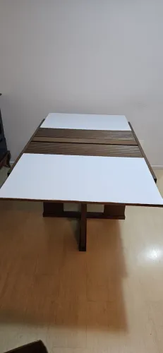 Mesa de jantar retrátil