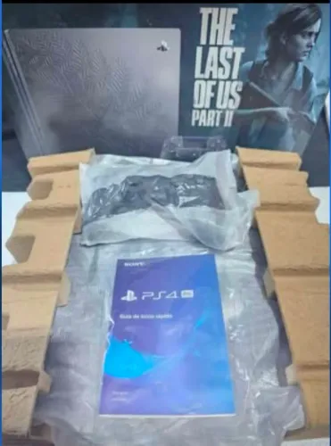PS4 PRO THE LAST OF US (DESBLOQUEAVEL) TROCA EM DRONE