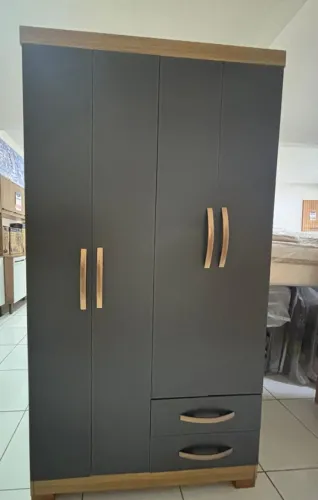 Roupeiro 4P ( Espelho Opcional)