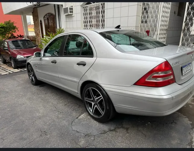 Mercedes-Benz C-180 Kompressor Classic 1.8 16V 143cv 2003