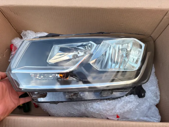 Farol Gol Voyage Saveiro LD esquerdo mot.