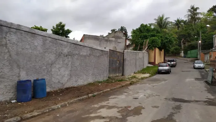 Alugo Terreno Plano 900m2 no Centro de Nova Iguaçu