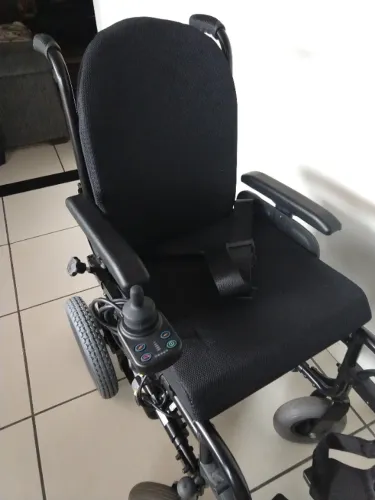 Cadeira de Rodas Motorizada E5 Ortobrás