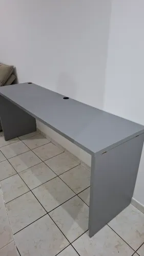 Mesa de Escritório Cinza - 1,80 m