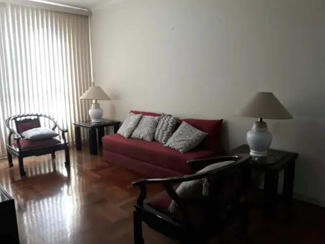Apartamento à venda no Edifício Alvorada, Sorocaba-SP.