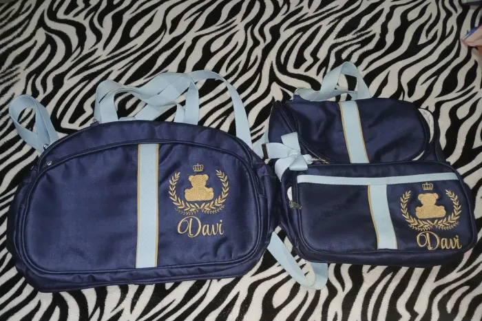 Bolsa maternidade usada poucas vezes muito nova